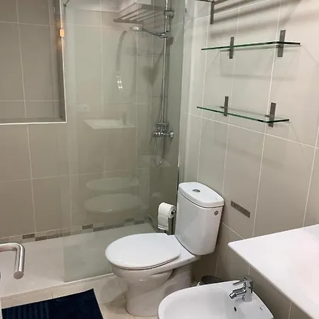 Luxury In Optimist Apartment